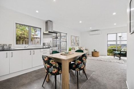 Photo of property in 207 Gills Road, Half Moon Bay, Auckland, 2014