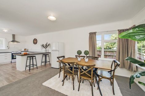 Photo of property in 15 Middlepark Road, Sockburn, Christchurch, 8042