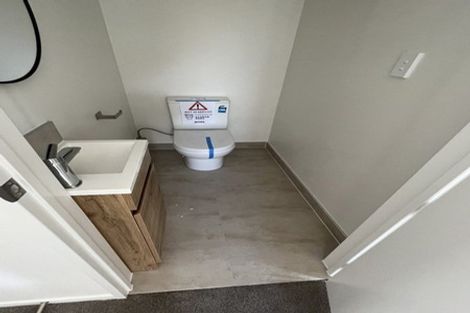 Photo of property in 4/535 Swanson Road, Ranui, Auckland, 0612