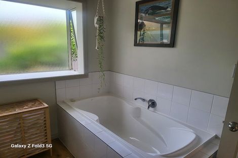 Photo of property in 22 Millcroft Place, Parklands, Christchurch, 8083