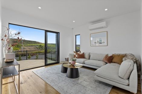 Photo of property in 70 Ashley Avenue, Long Bay, Auckland, 0630