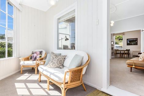 Photo of property in 69 Marine Parade, Eastbourne, Lower Hutt, 5013