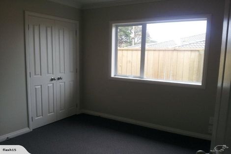 Photo of property in 4 Nirmal Place, Sunnyvale, Auckland, 0612