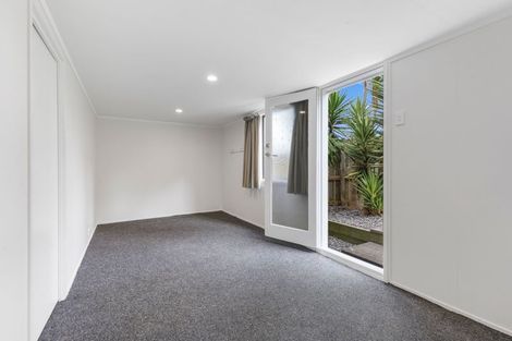 Photo of property in 40 Herekawe Drive, Spotswood, New Plymouth, 4310