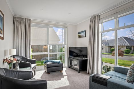 Photo of property in 14 Clifford Close, Leamington, Cambridge, 3432