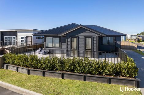 Photo of property in 5 Moet Crescent, Waihi Beach, 3611