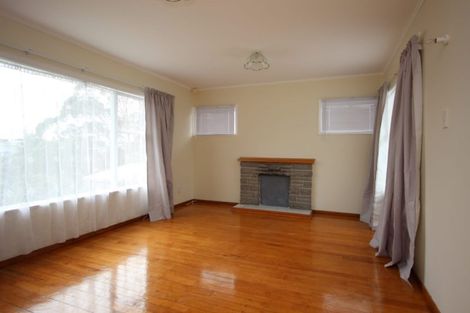 Photo of property in 122 Flanshaw Road, Te Atatu South, Auckland, 0610