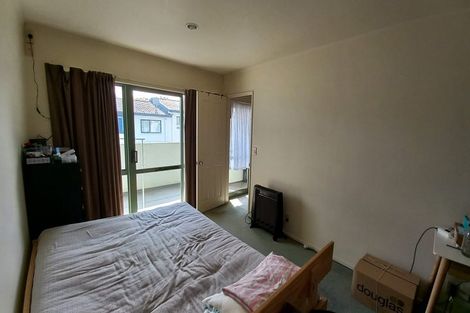 Photo of property in 12 Vitex Lane, Henderson, Auckland, 0612