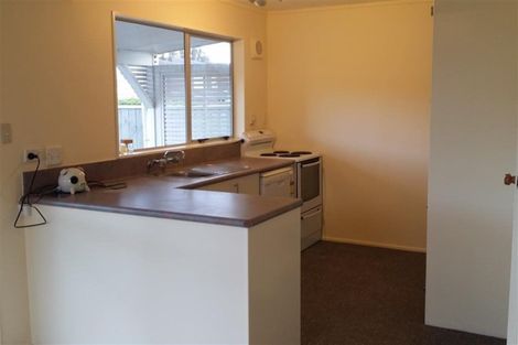 Photo of property in 27 Awamutu Grove, Waiwhetu, Lower Hutt, 5010