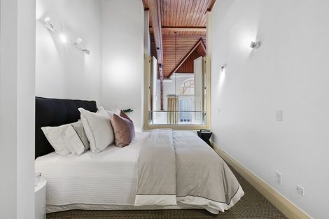 Photo of property in Whitmore Apartments, 1b/7 Stout Street, Wellington Central, Wellington, 6011