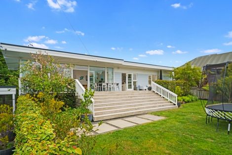 Photo of property in 9 Wendell Place, Greenlane, Auckland, 1061