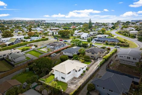 Photo of property in 16a Zealandia Road, Manly, Whangaparaoa, 0930