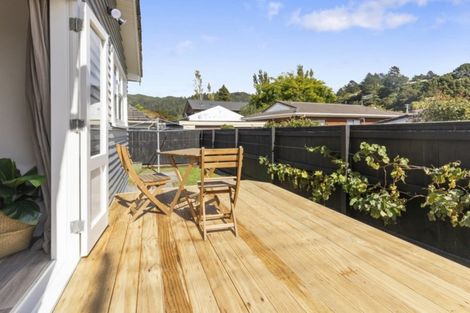 Photo of property in 358 Stokes Valley Road, Stokes Valley, Lower Hutt, 5019