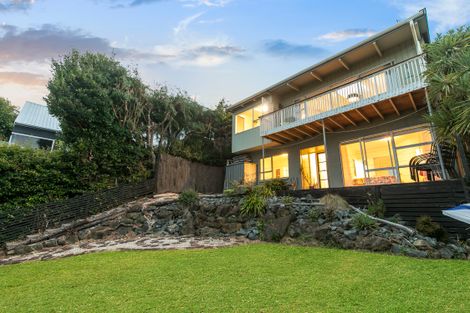 Photo of property in 25 Duncansby Road, Stanmore Bay, Whangaparaoa, 0932