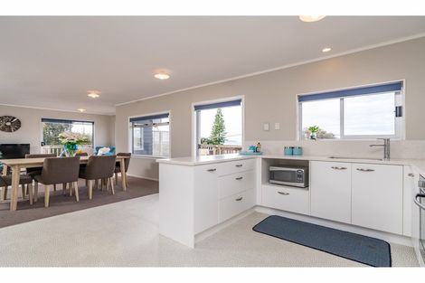Photo of property in 38 Cheviot Street, Mangawhai Heads, Mangawhai, 0505