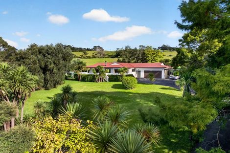 Photo of property in 178 Valley Road, Waimauku, 0881