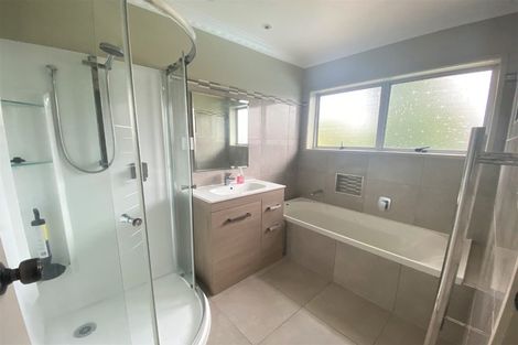 Photo of property in 13 Wilfred Street, St Andrews, Hamilton, 3200