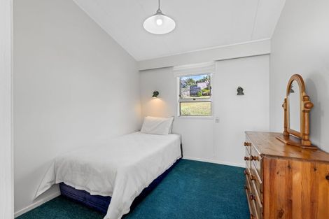 Photo of property in 30 Upper Chelverton Drive, Red Beach, 0932