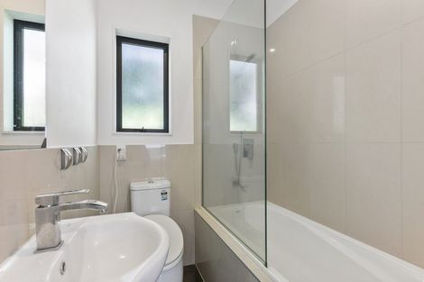 Photo of property in 54 Glennandrew Drive, Half Moon Bay, Auckland, 2012