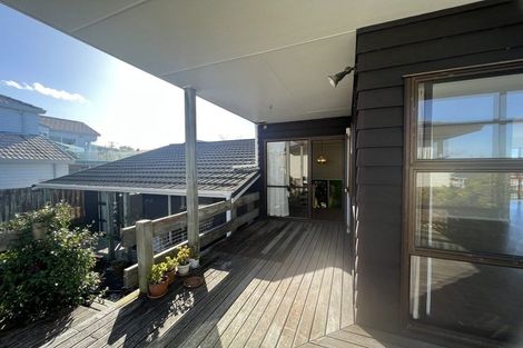 Photo of property in 1/26 East Coast Road, Milford, Auckland, 0620