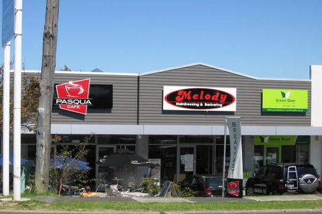 Photo of property in 1 Deverell Place, Northcross, Auckland, 0632