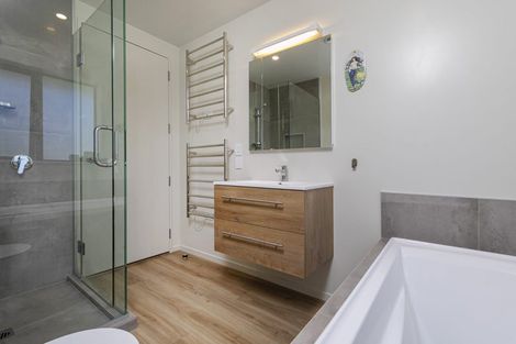 Photo of property in 35 Timsfield Drive, Lake Hawea, Wanaka, 9382