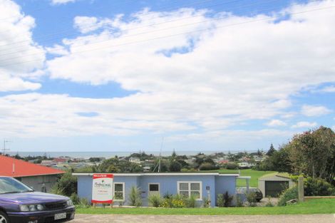 Photo of property in 17 The Crescent, Waihi Beach, 3611