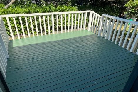 Photo of property in 90 Sunshine Avenue, Karori, Wellington, 6012