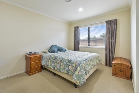 Photo of property in 19 Fergy Crescent, Wattle Downs, Auckland, 2103