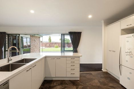 Photo of property in 6 Bouverie Crescent, Flagstaff, Hamilton, 3210