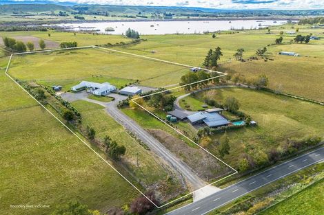 Photo of property in 470 Porangahau Road, Waipukurau, 4282