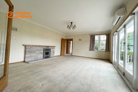 Photo of property in 8 Sherwood Avenue, Te Atatu South, Auckland, 0610