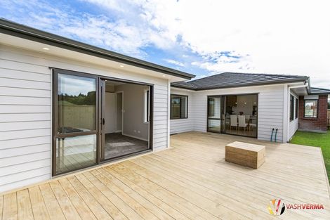 Photo of property in 22 Rauaruhe Road, Karaka, Papakura, 2113