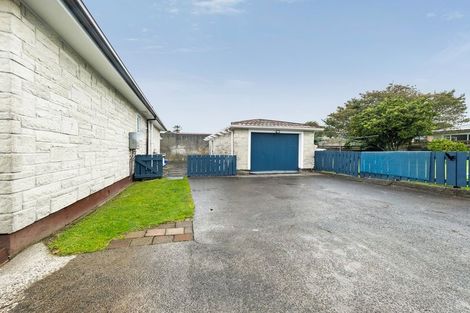 Photo of property in 14 Cowling Road, Hurdon, New Plymouth, 4310