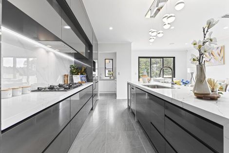 Photo of property in 5 Knockanara Drive, Flat Bush, Auckland, 2019