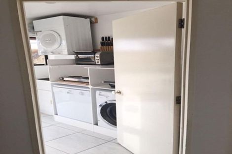 Photo of property in 850 East Coast Road, Oteha, Auckland, 0630