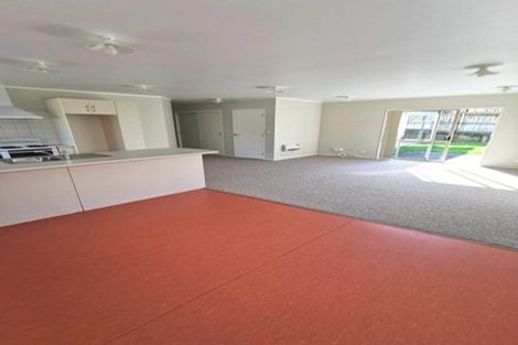 Photo of property in 256 Royal Road, Massey, Auckland, 0614