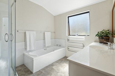 Photo of property in 8 Westwood Street, Bellevue, Tauranga, 3110