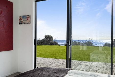 Photo of property in 317 Porikapa Road, Warea, New Plymouth, 4381