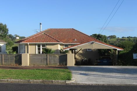 Photo of property in 53 Tahapa Crescent, Meadowbank, Auckland, 1072