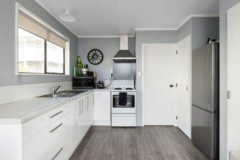 Photo of property in 60b Percy Road, Papamoa Beach, Papamoa, 3118