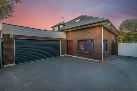 Photo of property in 243a Wainoni Road, Avondale, Christchurch, 8061