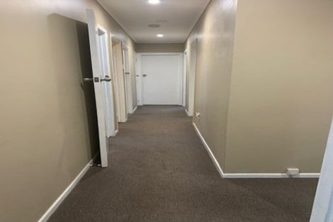 Photo of property in 15 Kiernan Place, Kelston, Auckland, 0602