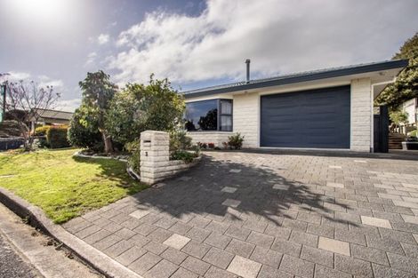 Photo of property in 3 Brookfield Place, Paraparaumu, 5032