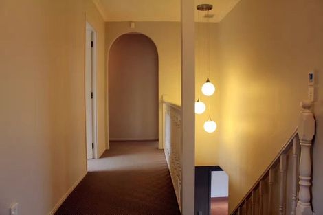 Photo of property in 1/123 Wiseley Road, West Harbour, Auckland, 0618