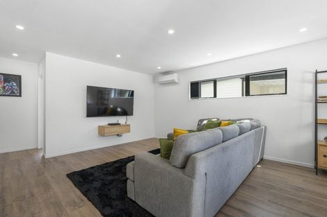 Photo of property in 2/16 James Laurie Street, Henderson, Auckland, 0612