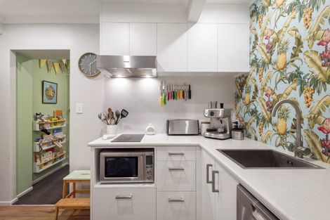 Photo of property in 83b William Bayes Place, Red Beach, 0932