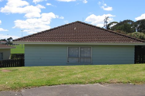 Photo of property in 2/8 Reseda Place, Papatoetoe, Auckland, 2025
