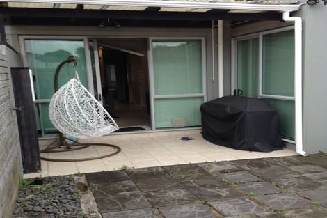 Photo of property in 11d Clearwater Cove, West Harbour, Auckland, 0618