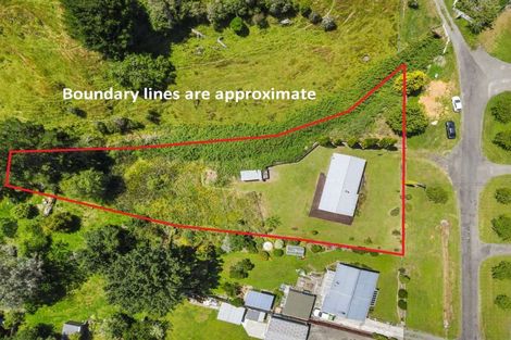 Photo of property in 9 Wilson Road, Hunterville, 4730